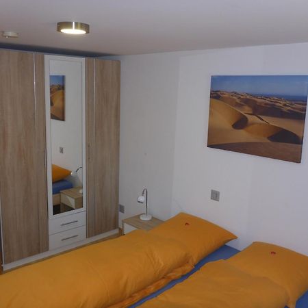Nolla Apartment Thusis Bilik gambar
