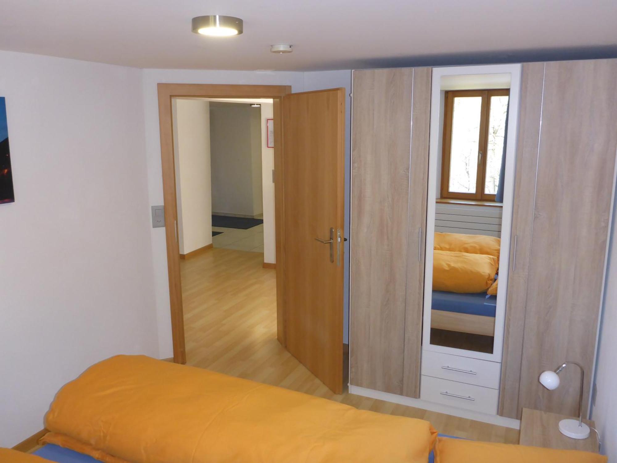 Nolla Apartment Thusis Bilik gambar