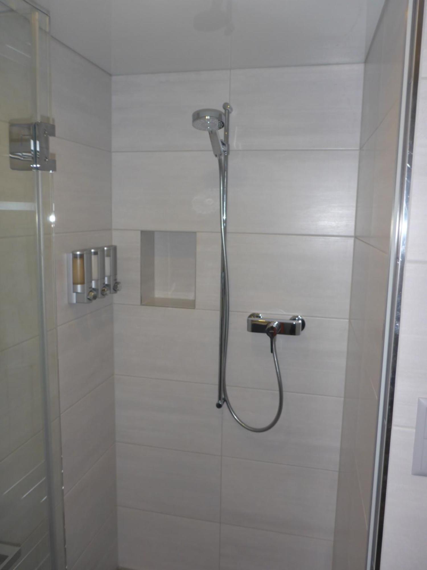 Nolla Apartment Thusis Bilik gambar